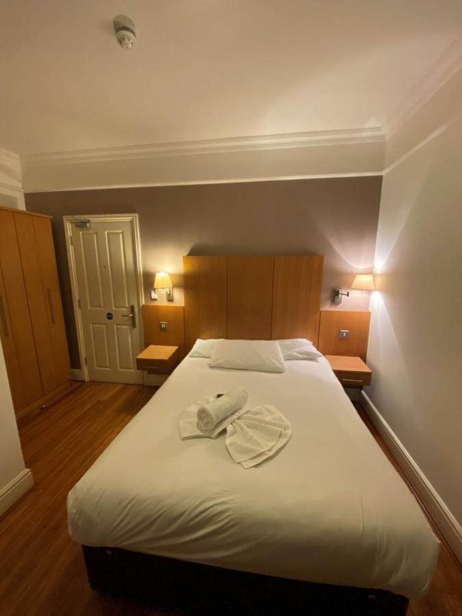 Buckingham Hotel ハイワイクーム エクステリア 写真