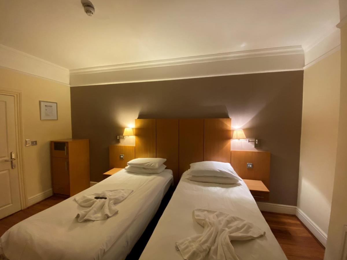 Buckingham Hotel ハイワイクーム エクステリア 写真