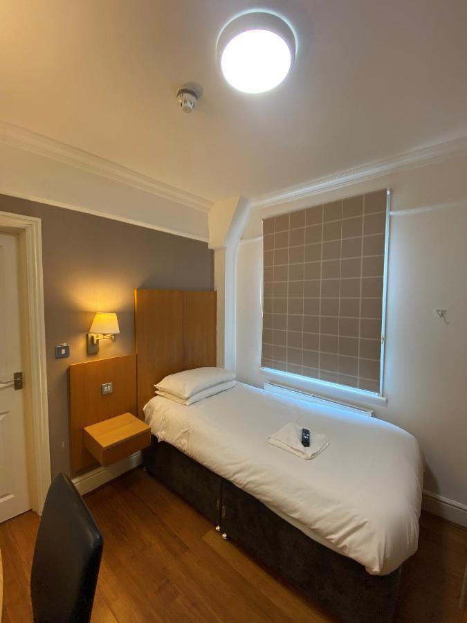 Buckingham Hotel ハイワイクーム エクステリア 写真